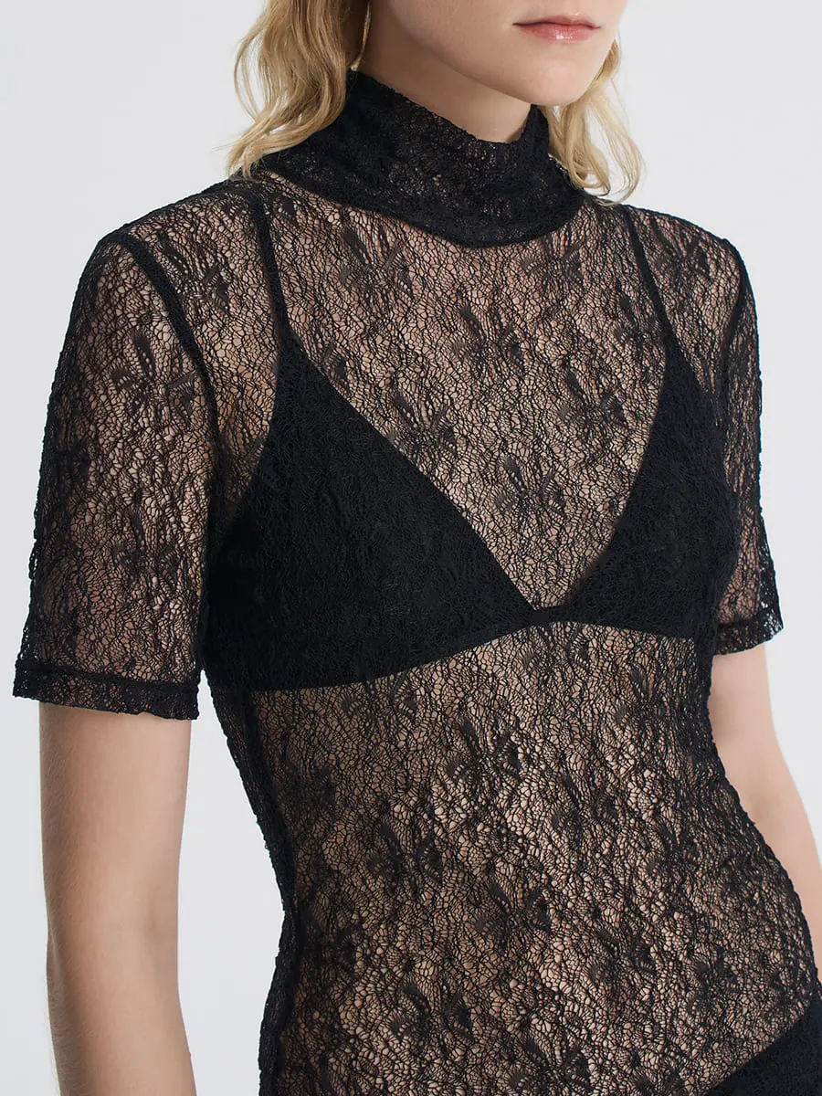 Топ из кружевной сетки