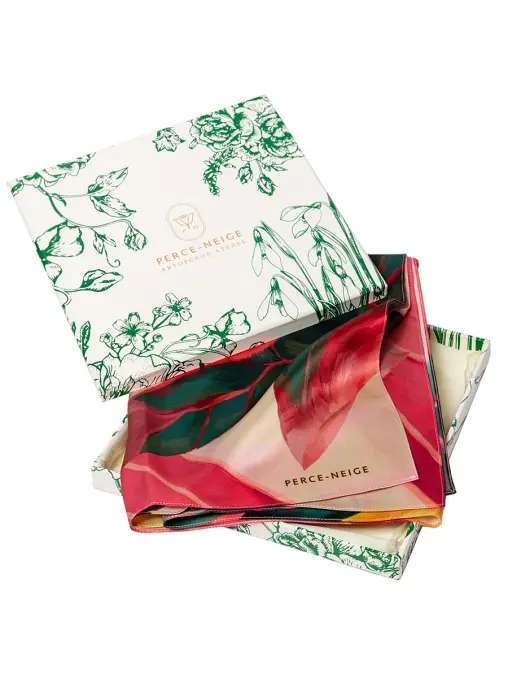 Платок шелковый PERCE-NEIGE