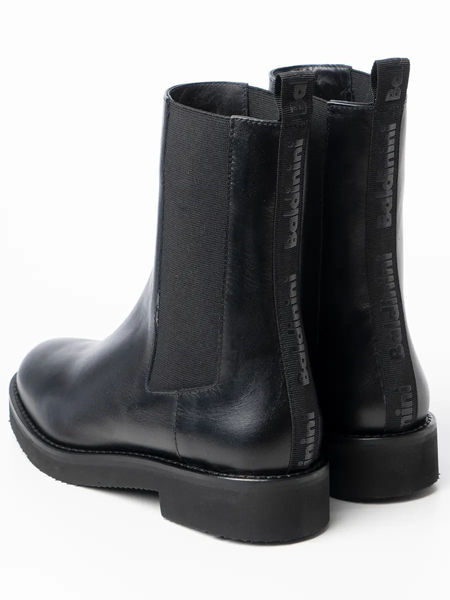 Ботинки кожаные