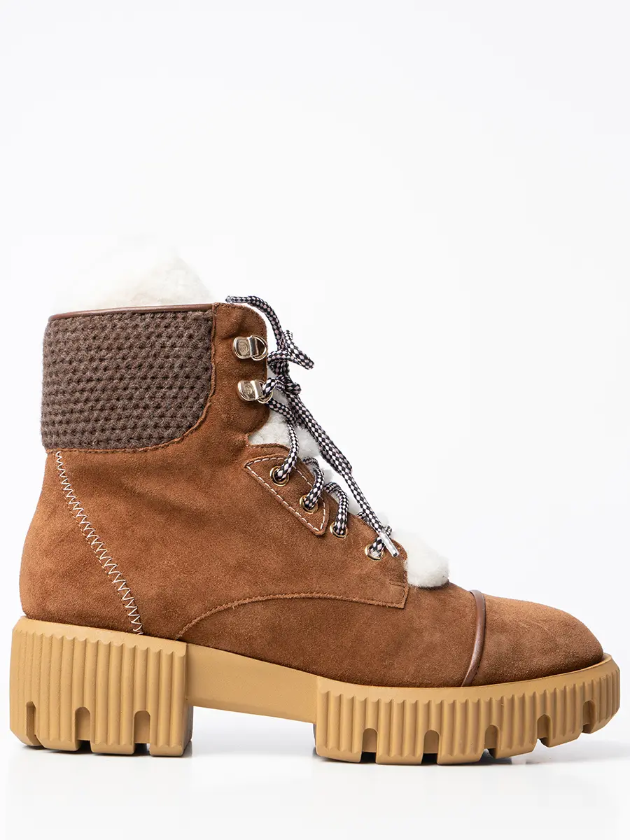 Ботинки замшевые