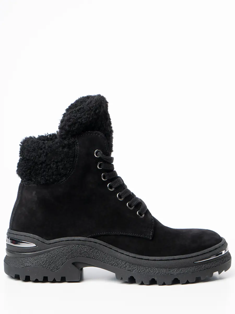 Ботинки замшевые