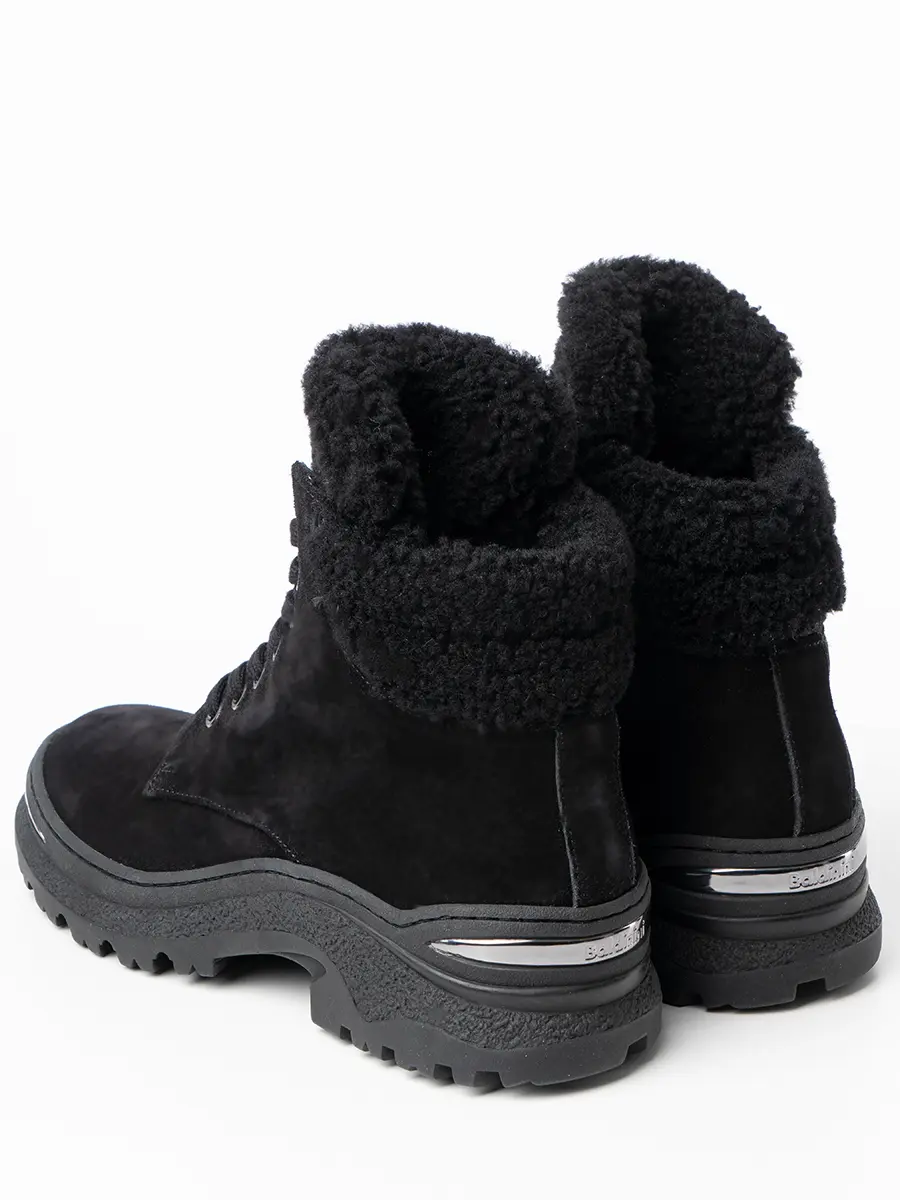 Ботинки замшевые