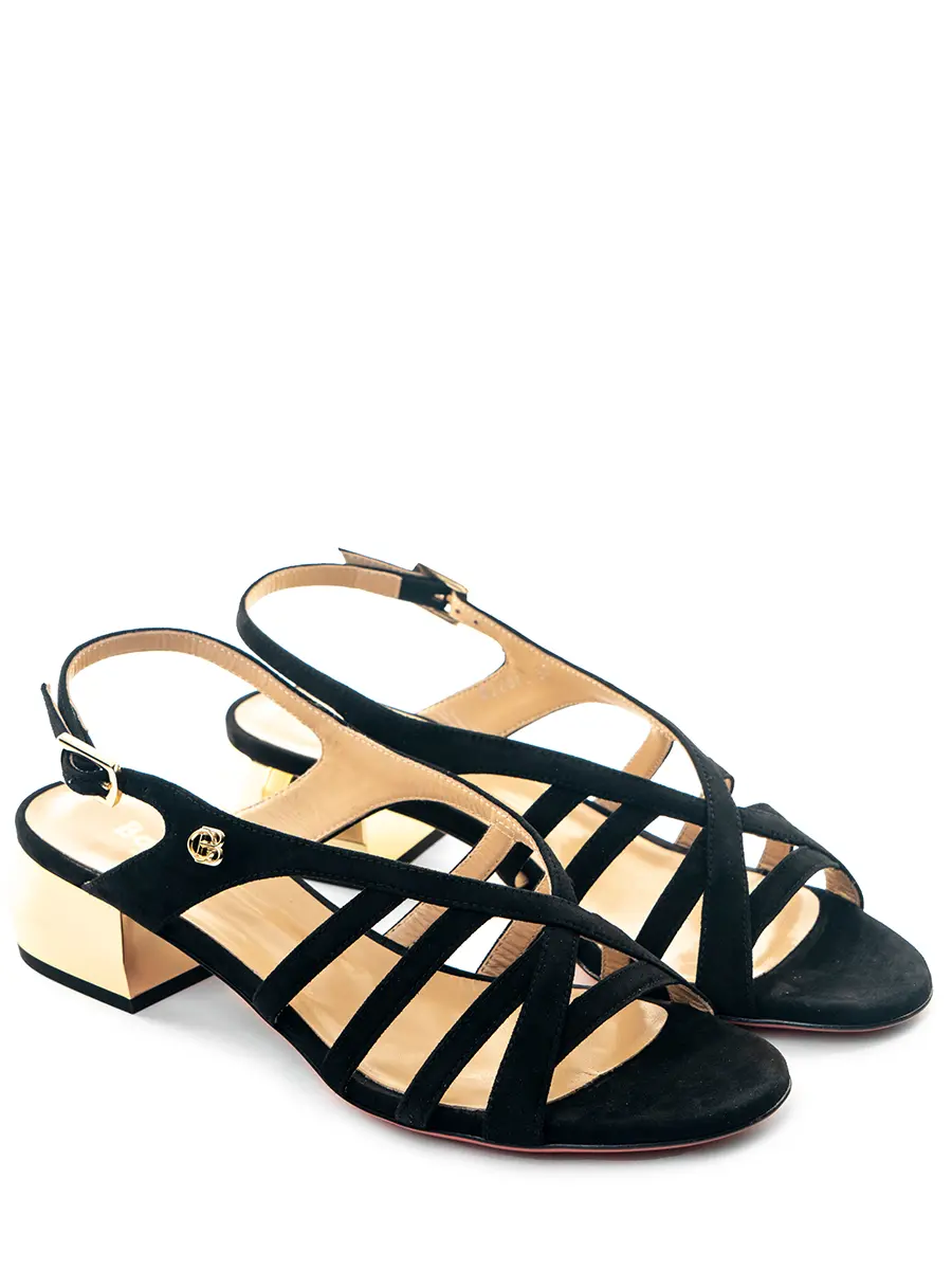 Босоножки замшевые