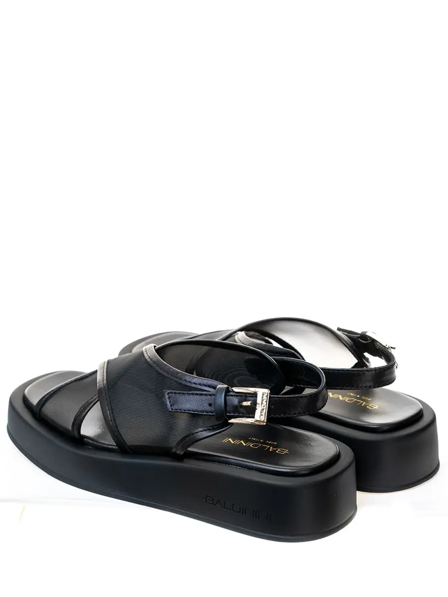 Сандалии однотонные