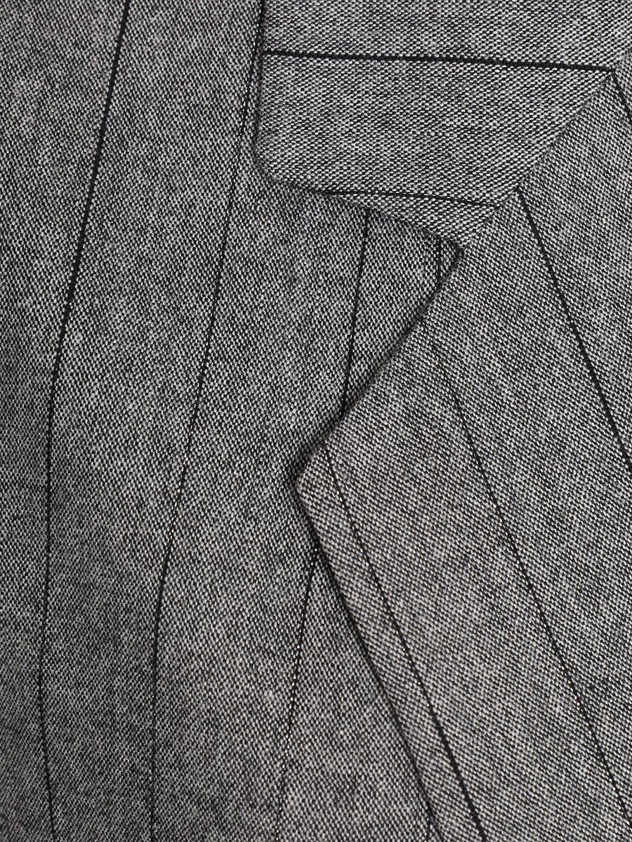 Пиджак в полоску