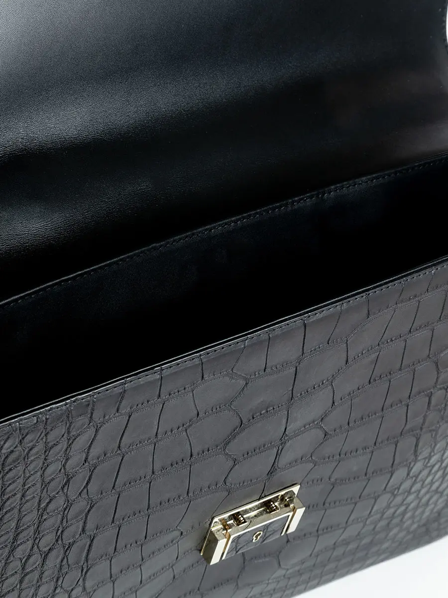 Портфель из кожи крокодила