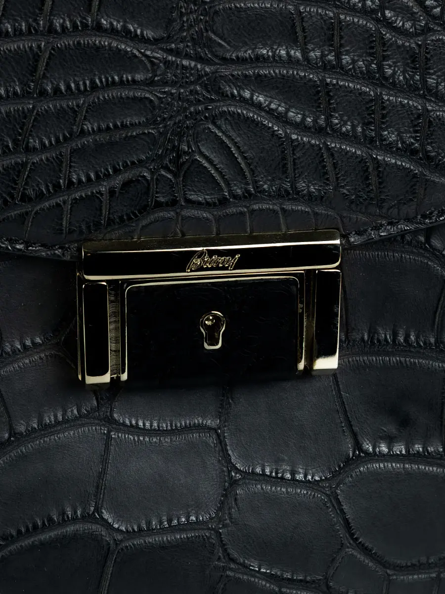 Портфель из кожи крокодила