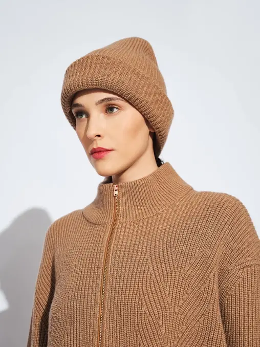 Шапка шерстяная FREE AGE