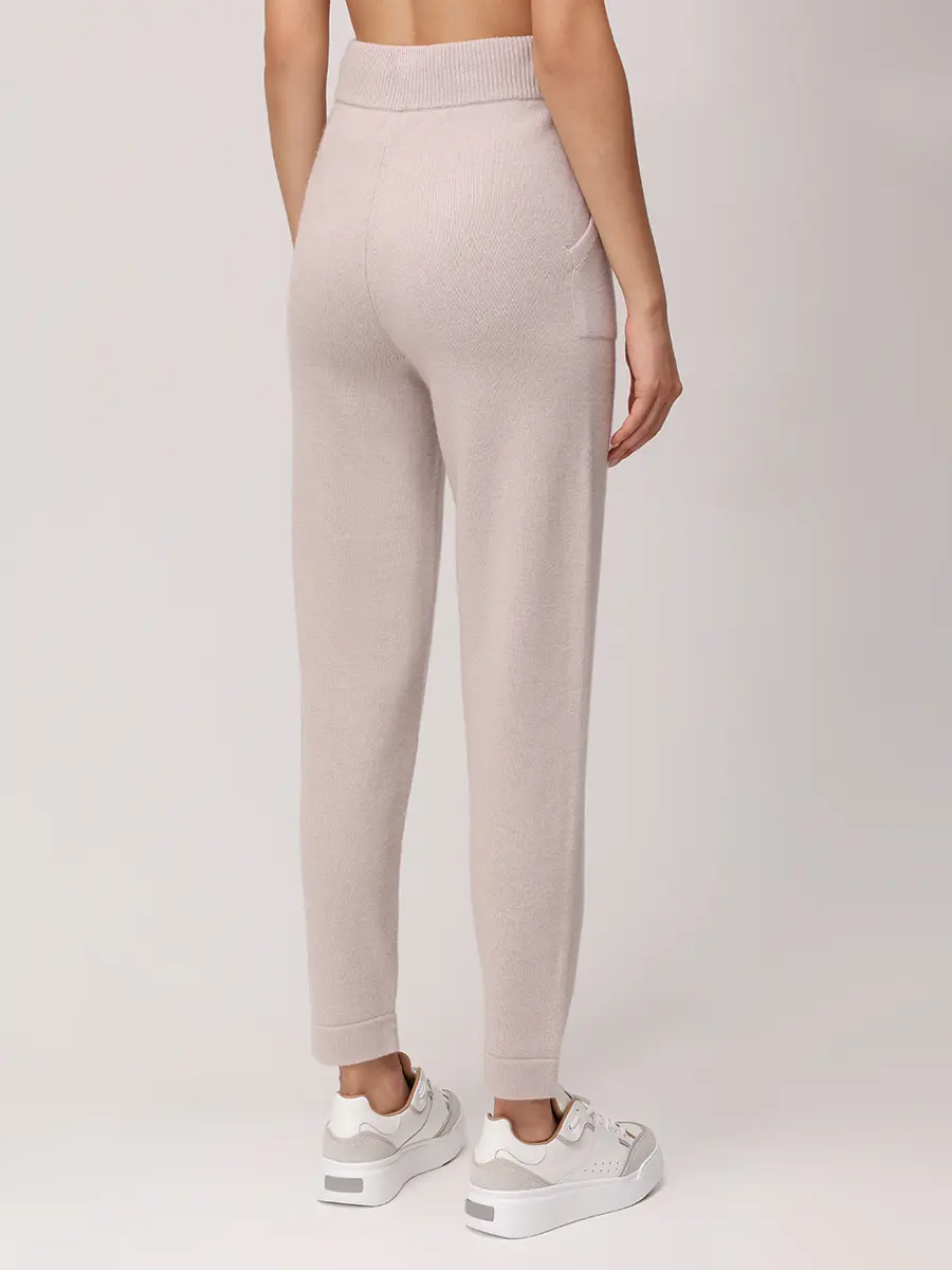 Костюм из шерсти и кашемира