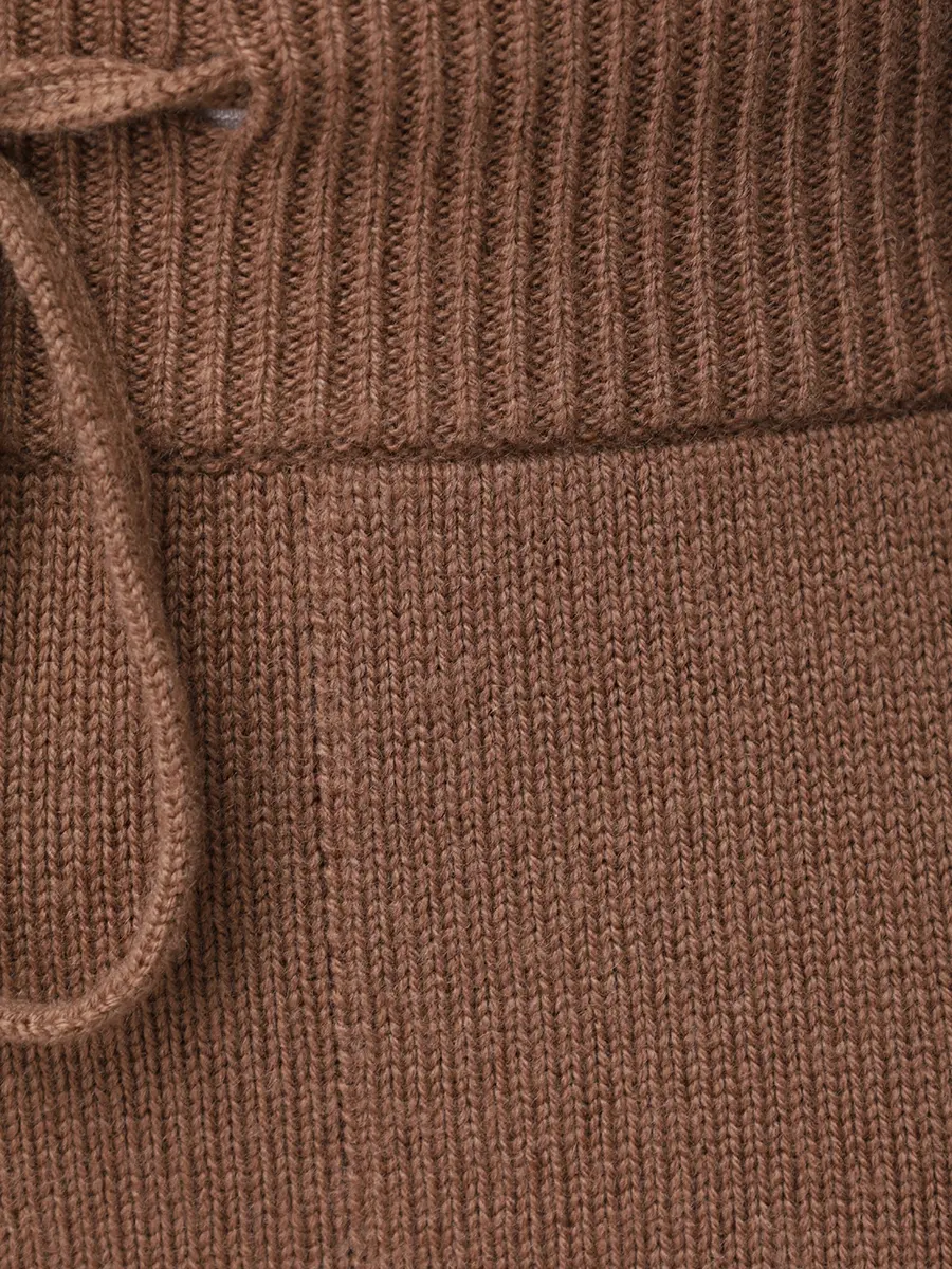 Костюм из шерсти и кашемира