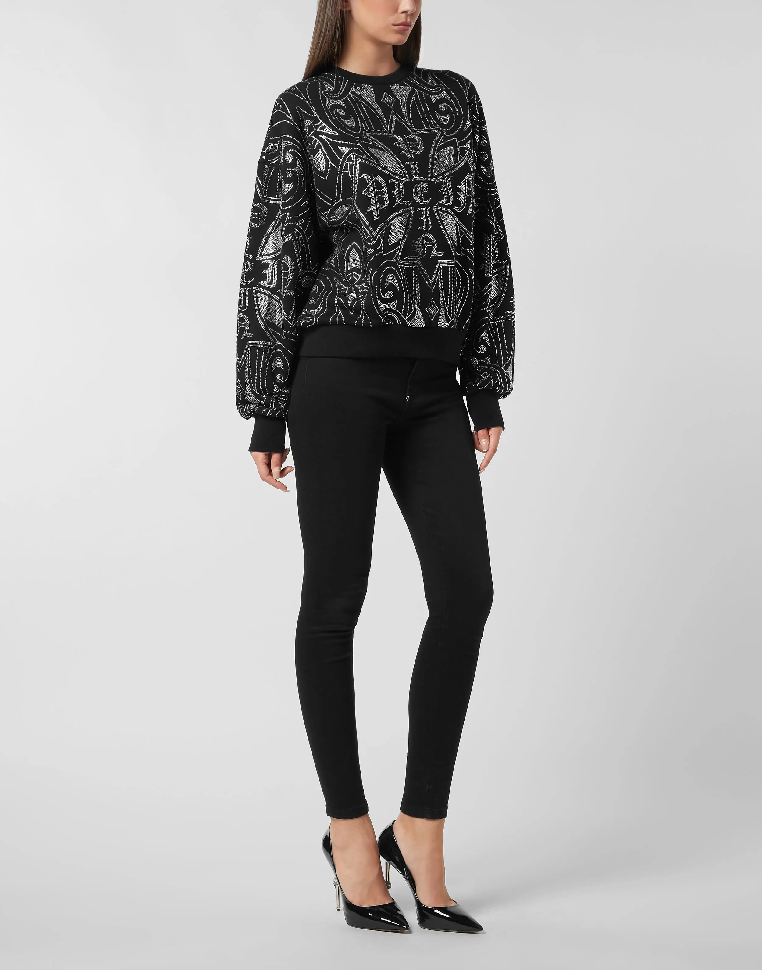 Толстовка со стразами