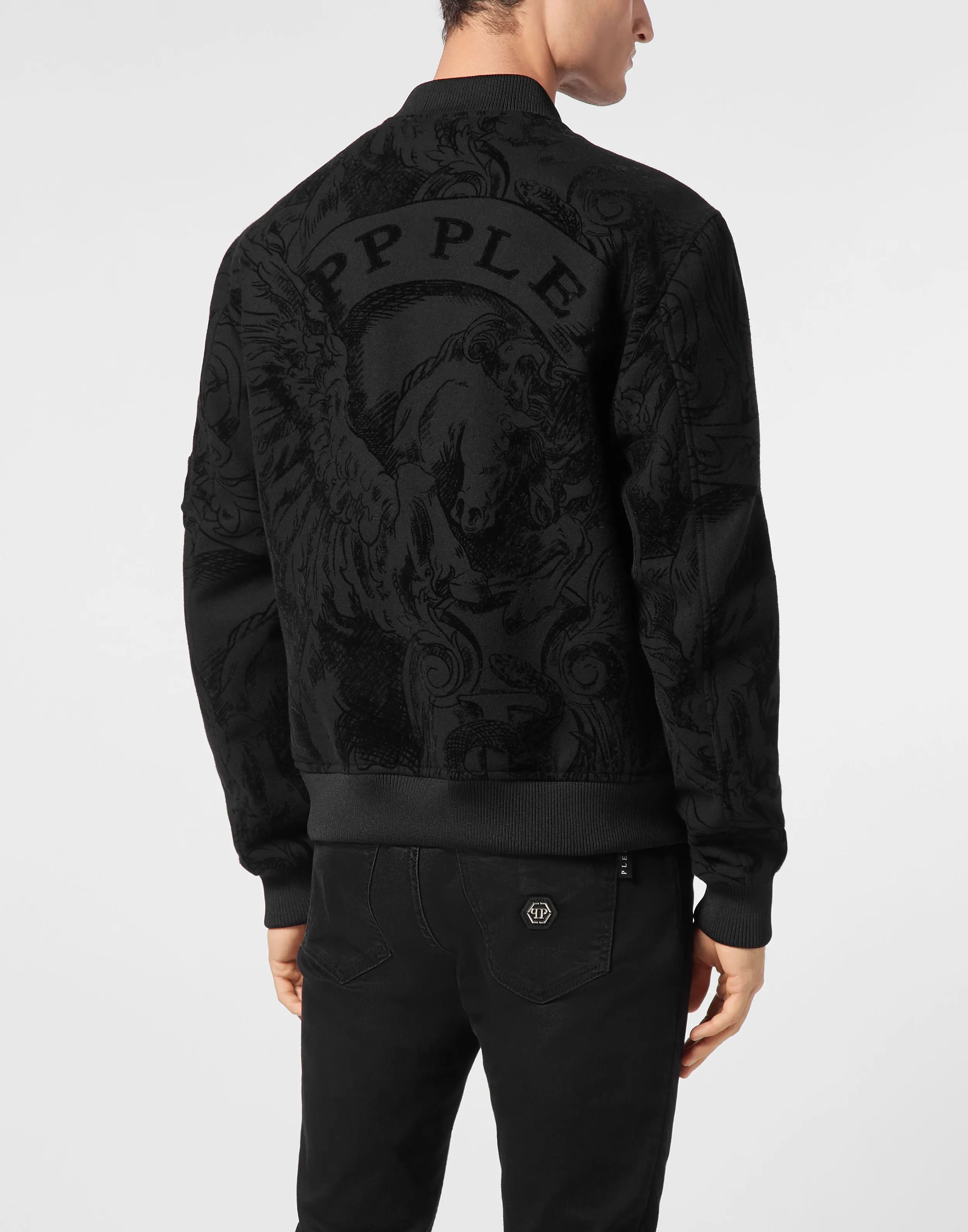 Бомбер шерстяной