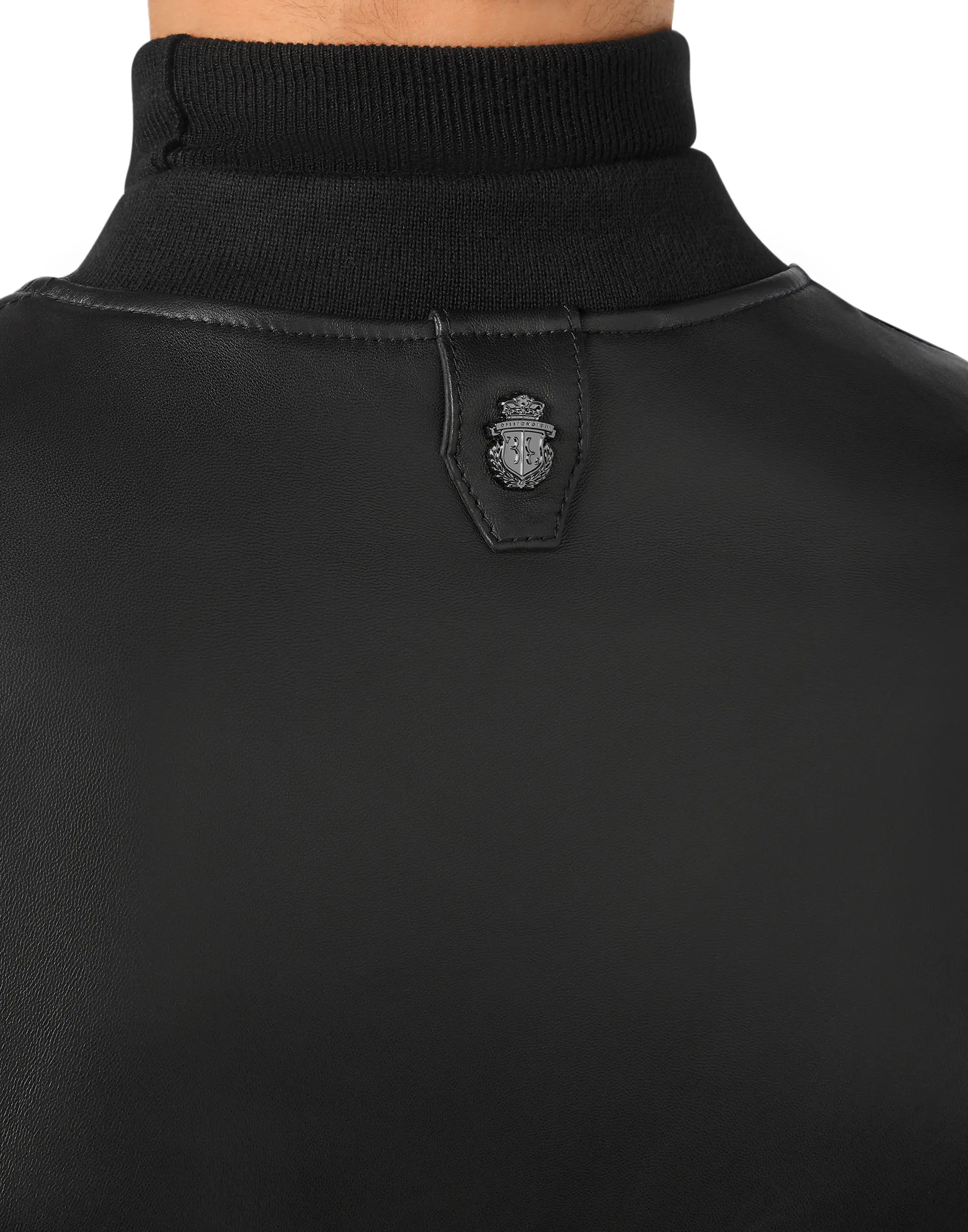 Бомбер кожаный