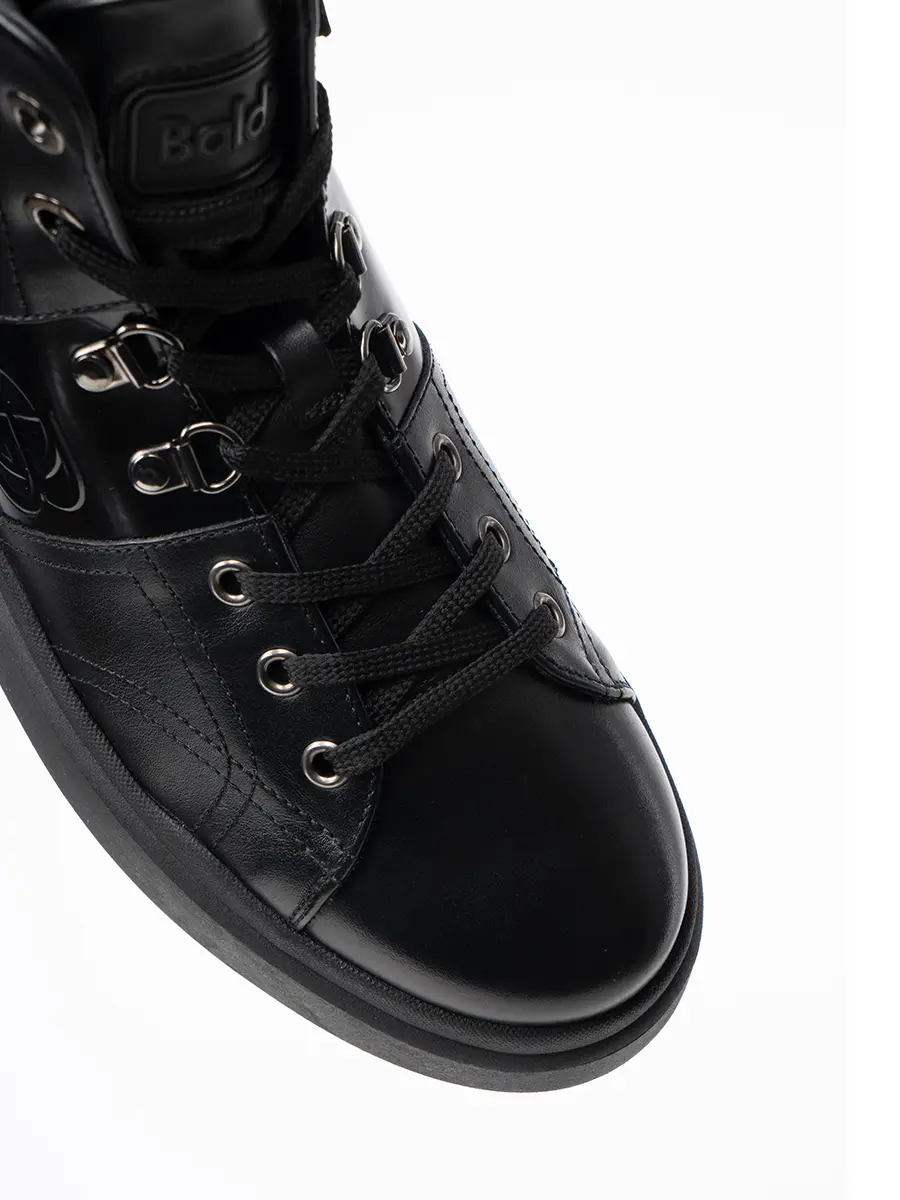 Ботинки кожаные