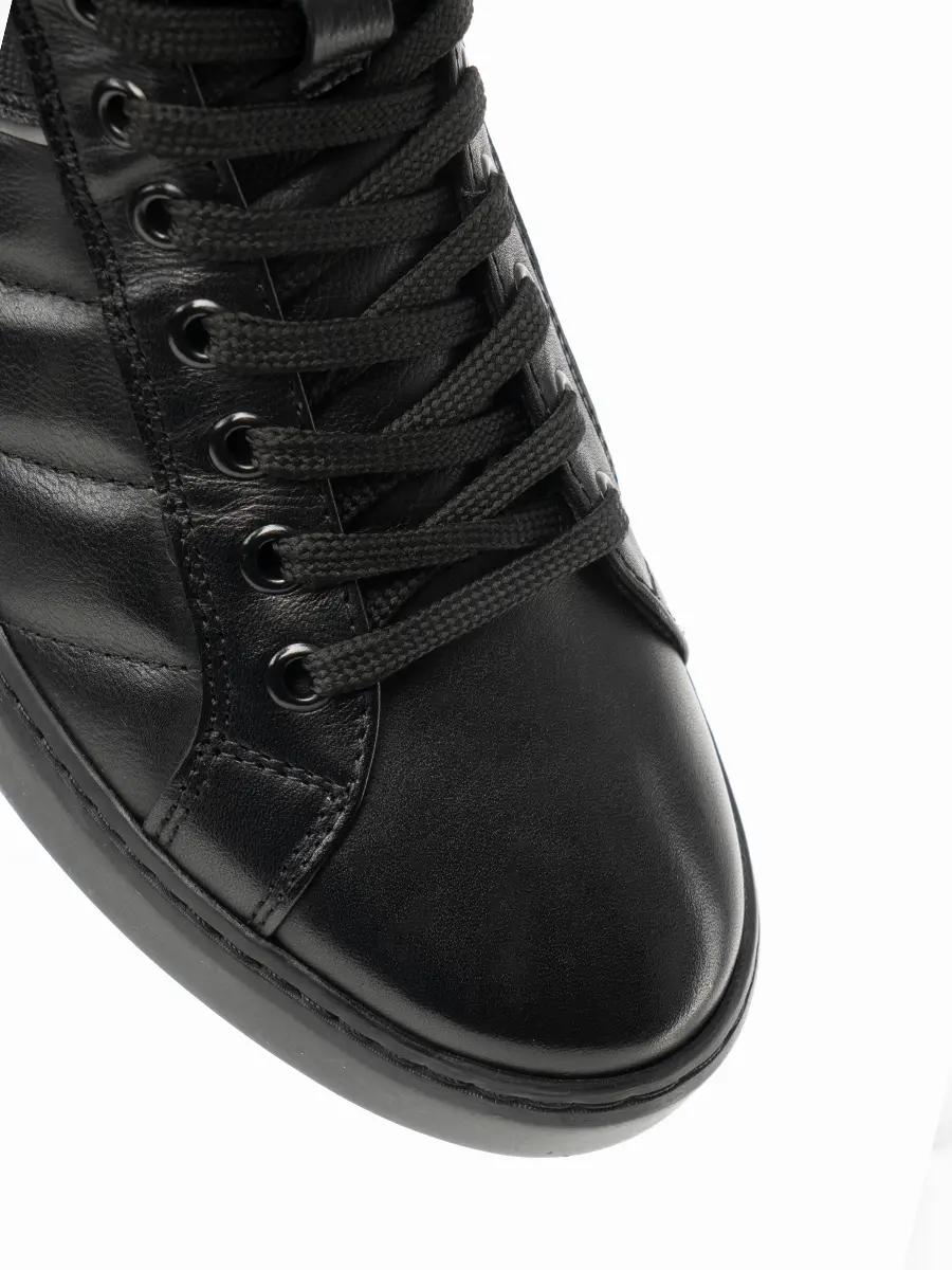 Ботинки кожаные