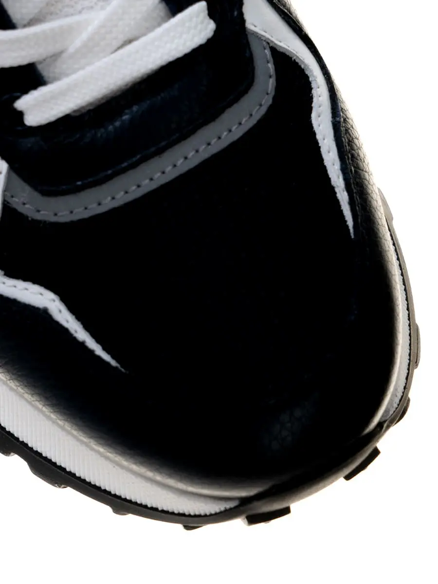 Кроссовки кожаные