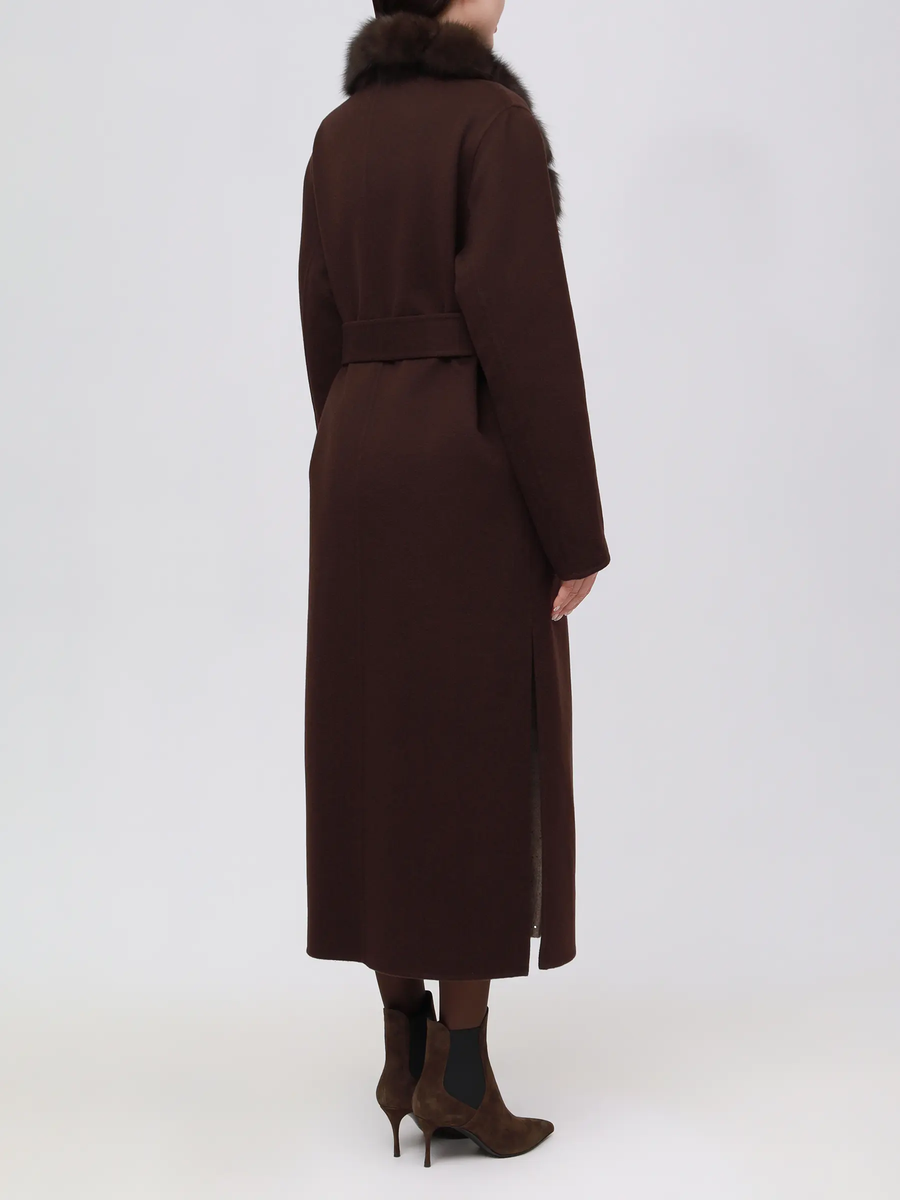 Пальто из кашемира и шерсти с мехом соболя