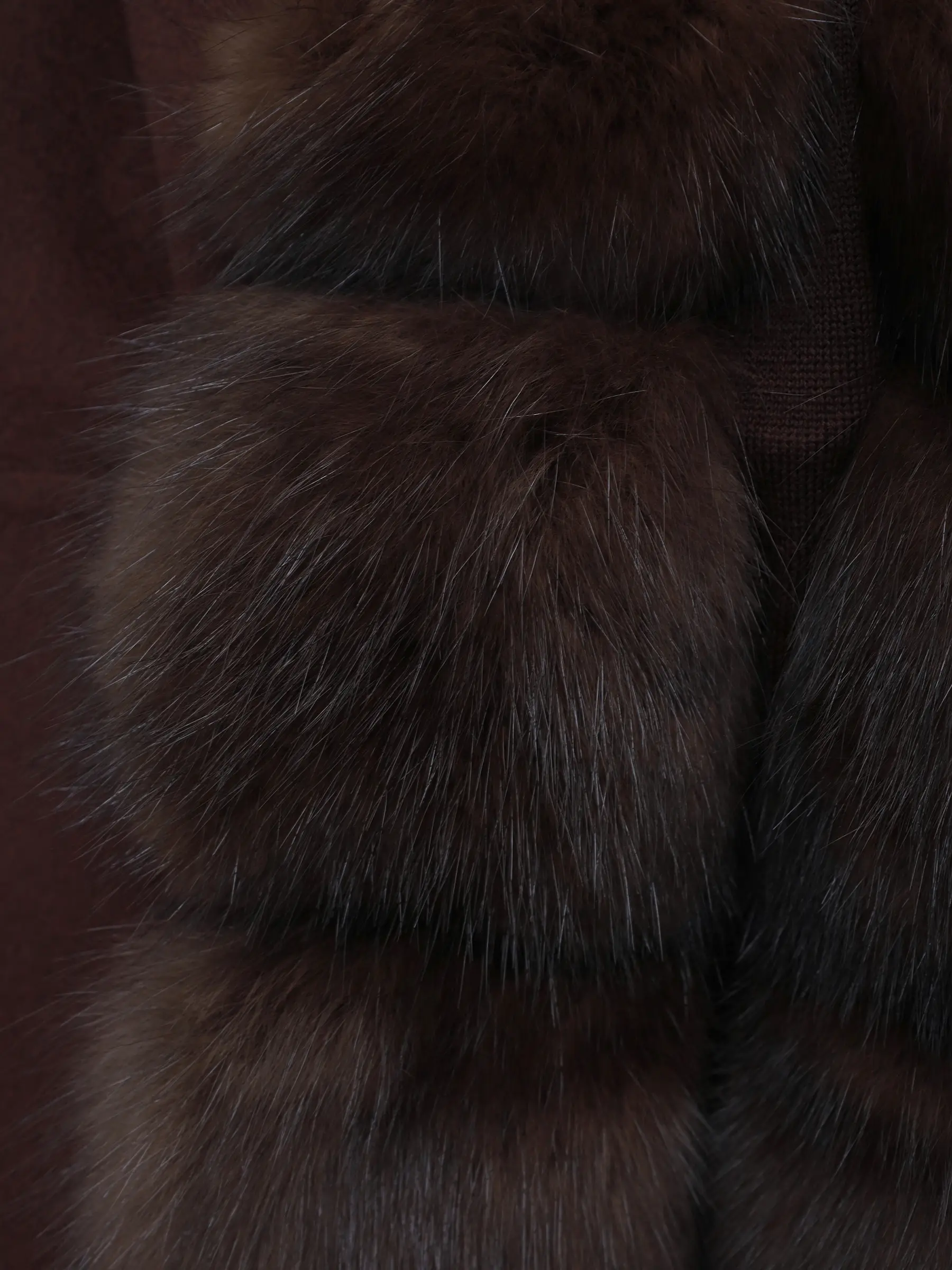 Пальто из кашемира и шерсти с мехом соболя