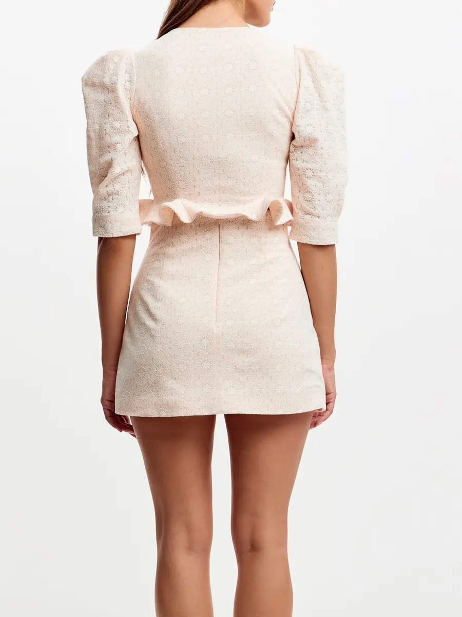 Костюм кружевной