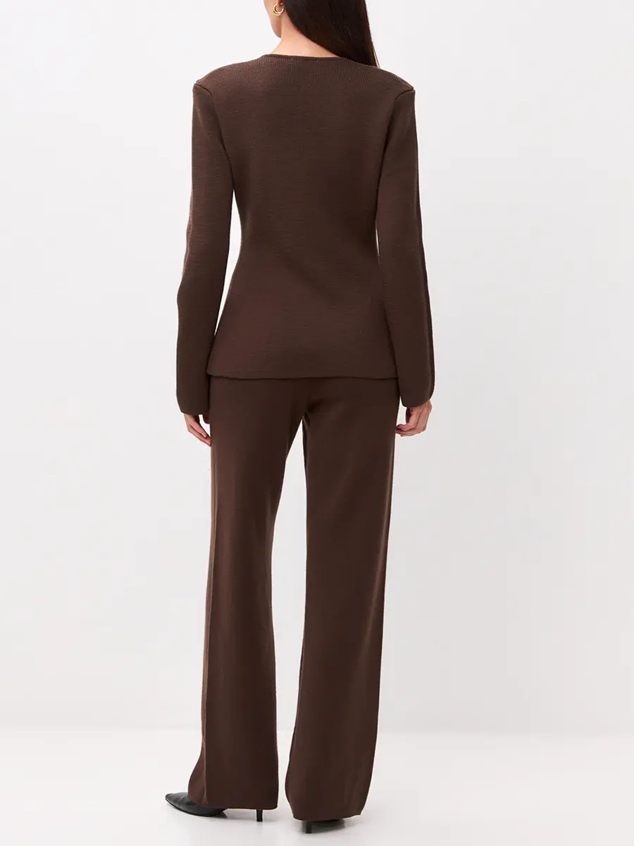 Костюм однотонный