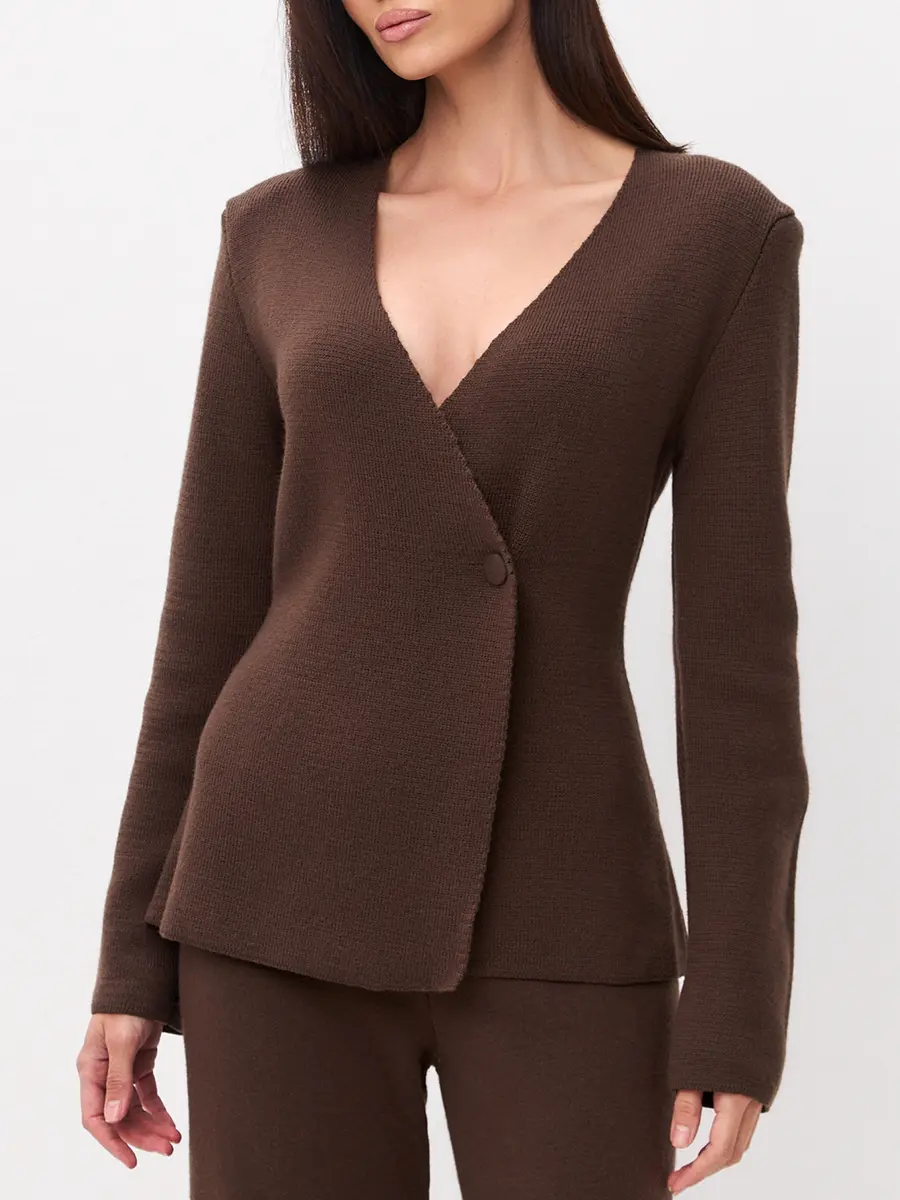 Костюм однотонный