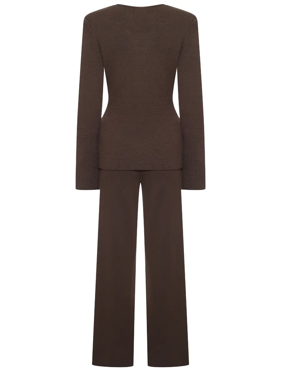 Костюм однотонный