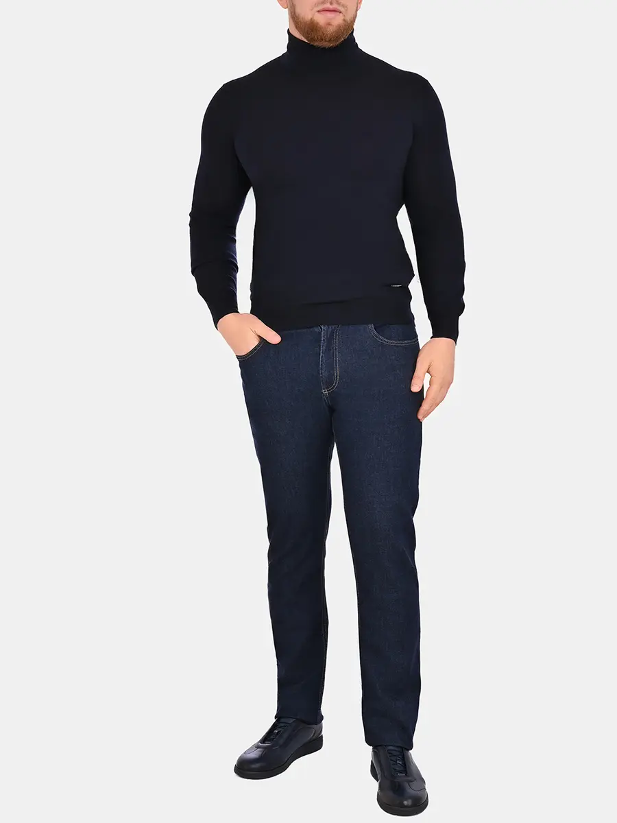 Свитер шерстяной