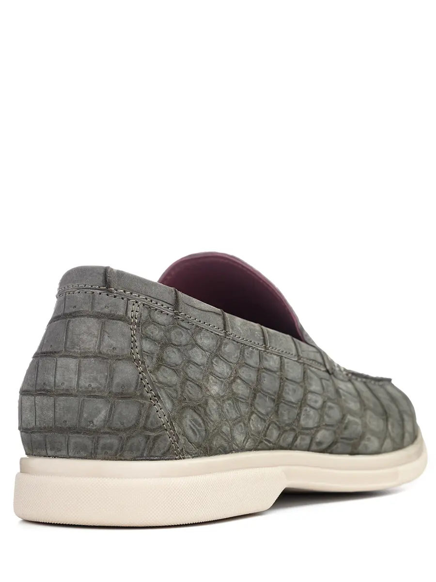 Лоферы из кожи крокодила