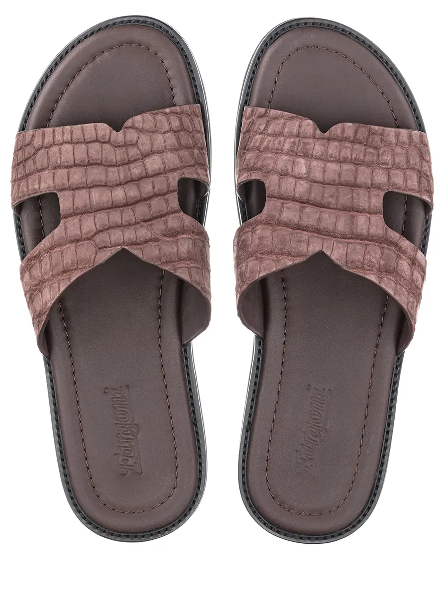 Шлепанцы из кожи крокодила