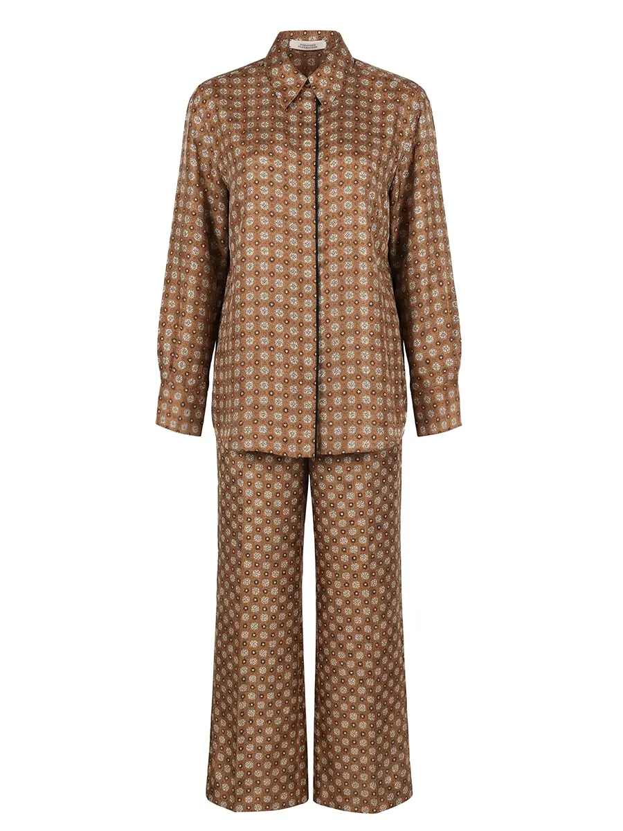 Костюм шелковый