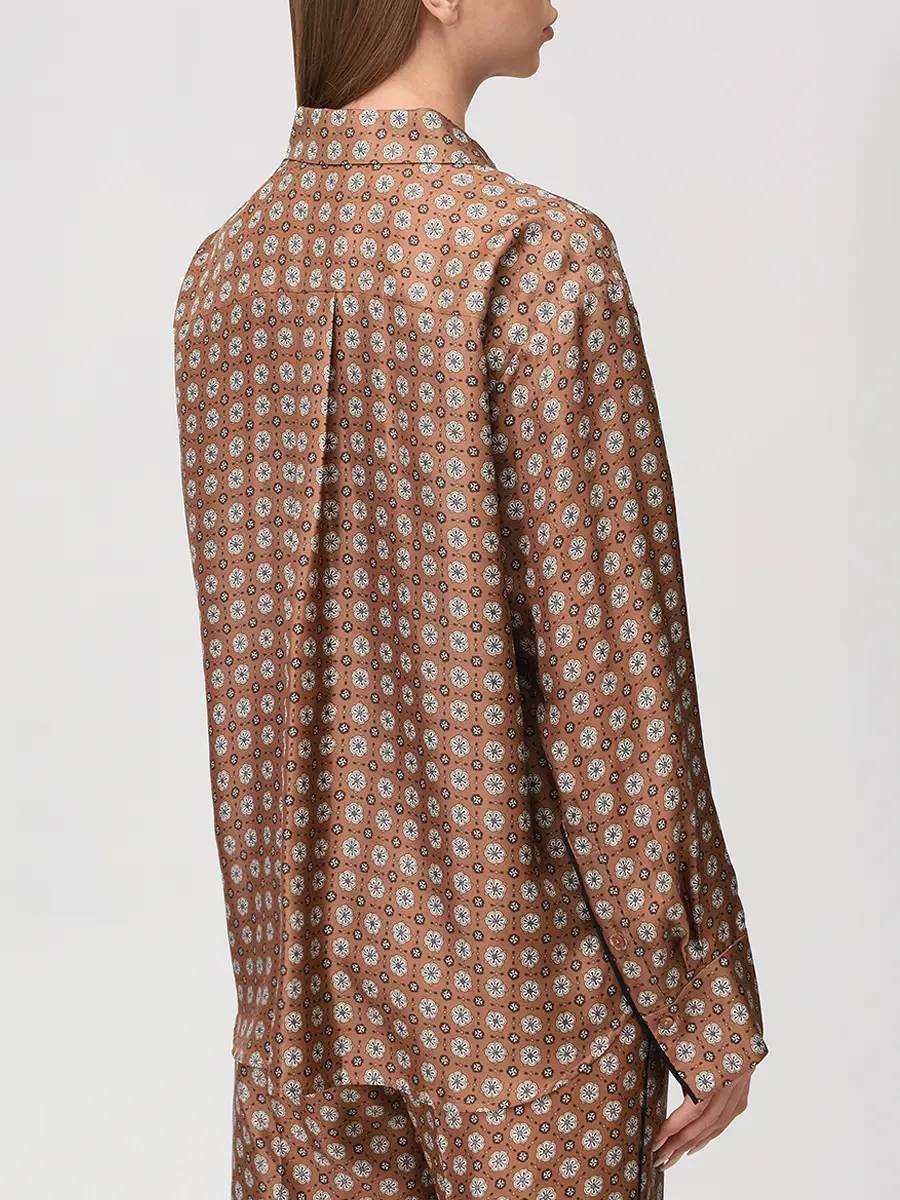 Костюм шелковый