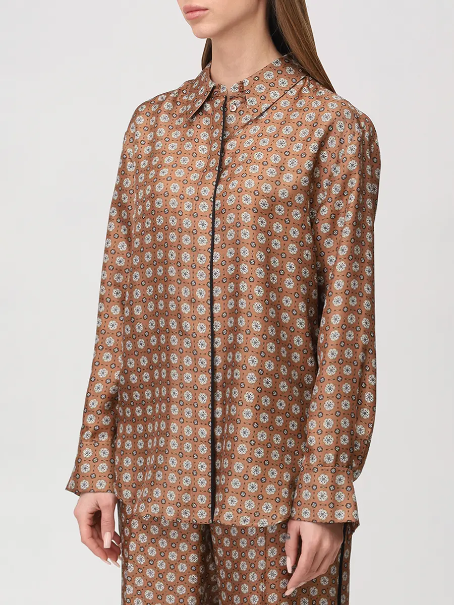 Костюм шелковый