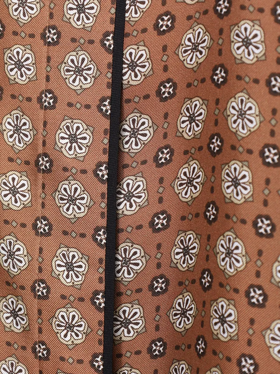 Костюм шелковый