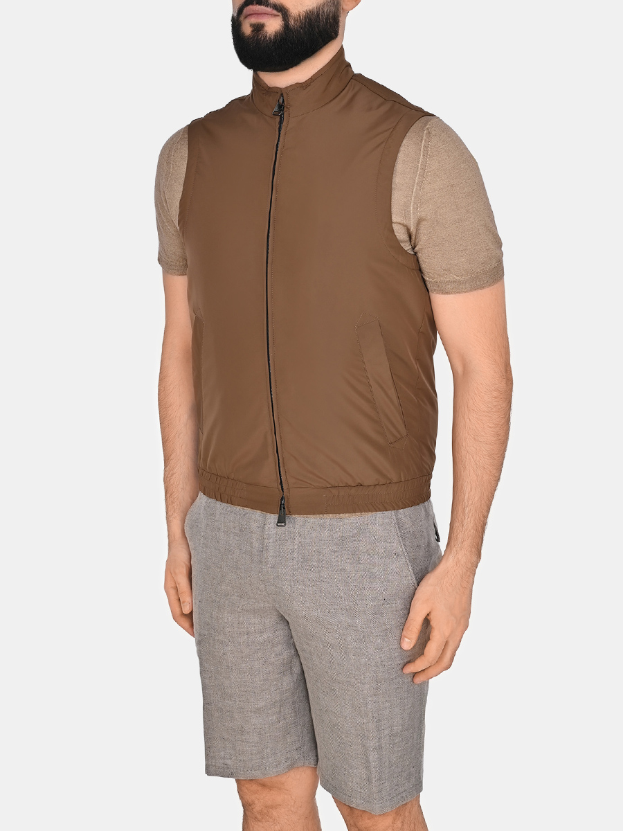 Жилет однотонный