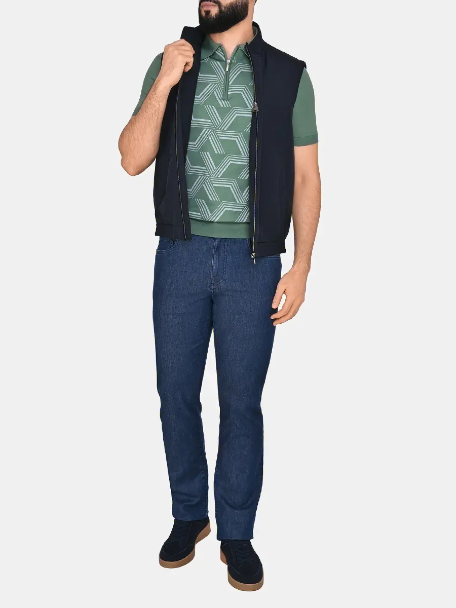 Жилет однотонный