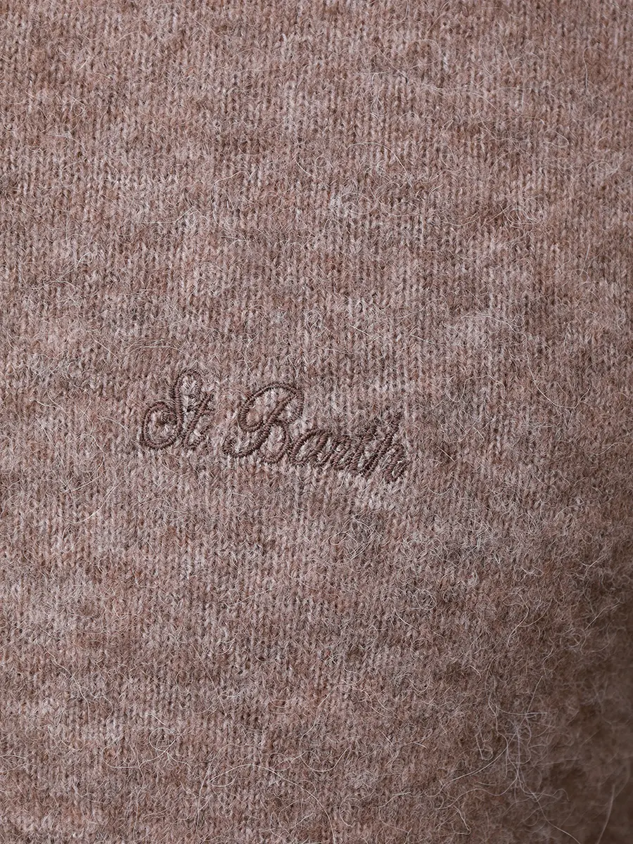 Джемпер шерстяной