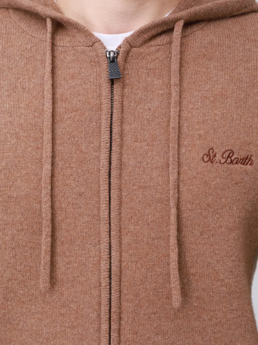 Кардиган шерстяной