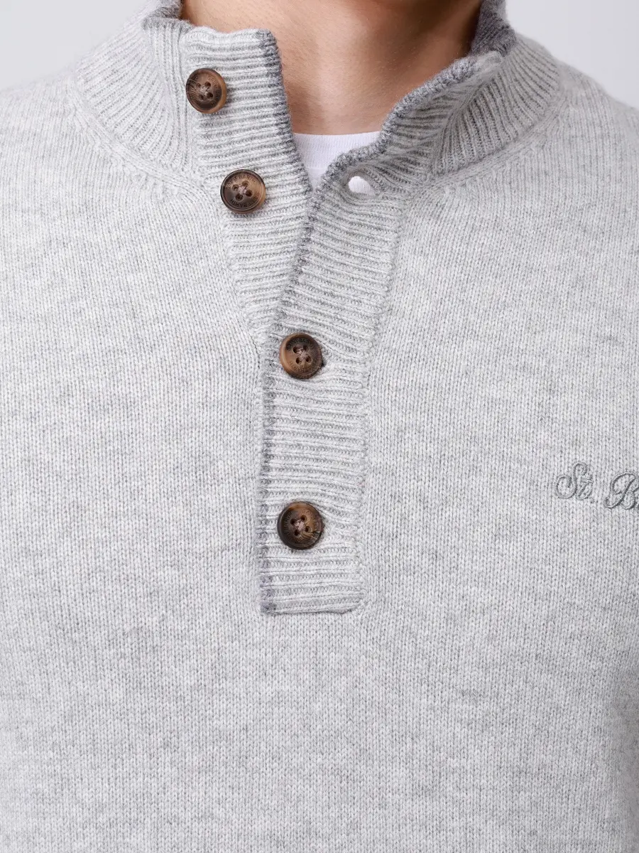 Джемпер однотонный