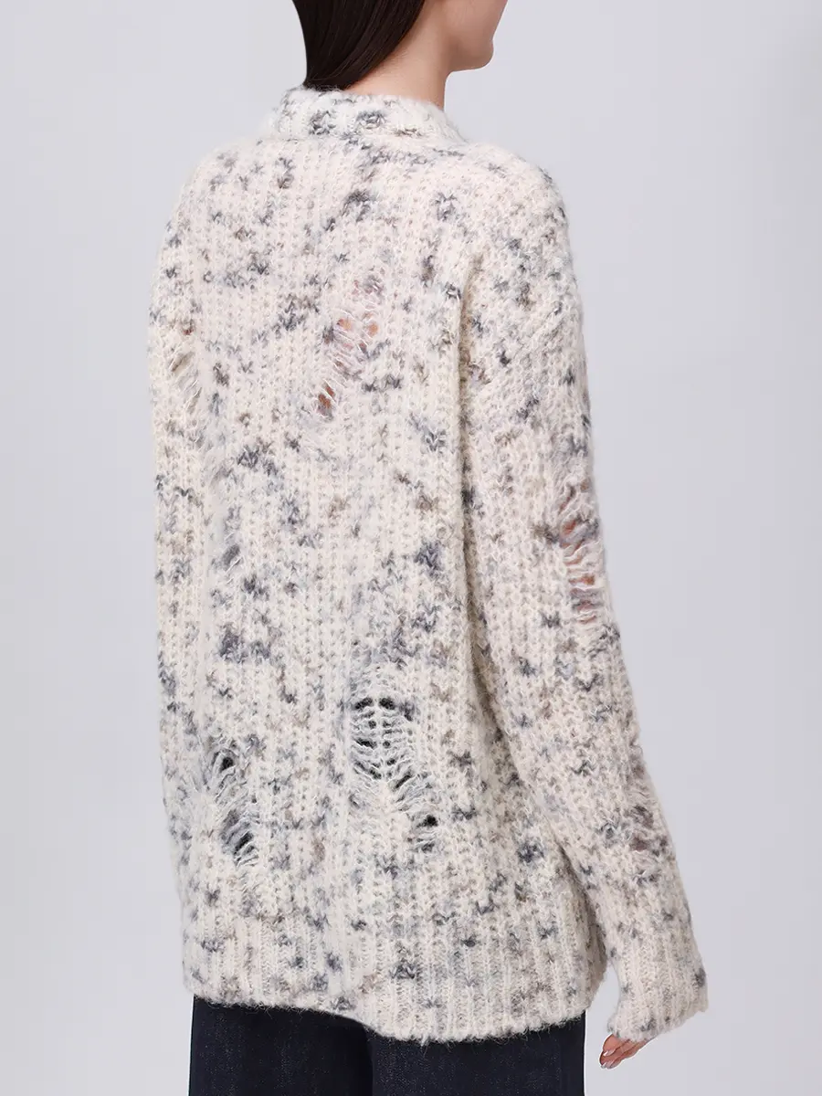 Свитер шерстяной