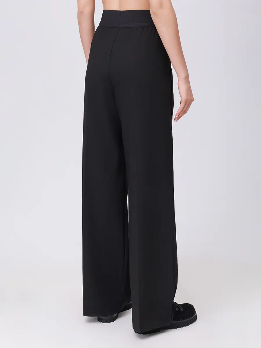 Костюм спортивный