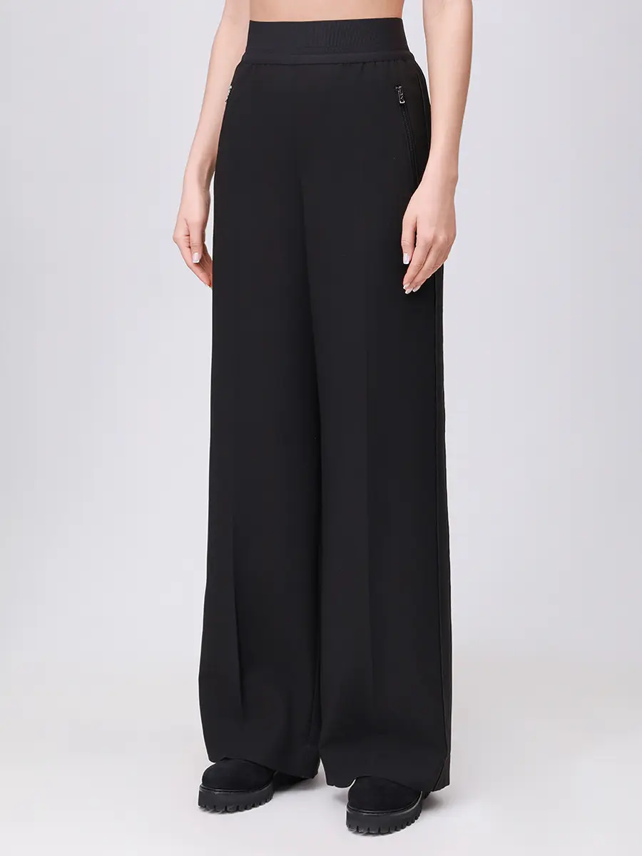 Костюм спортивный