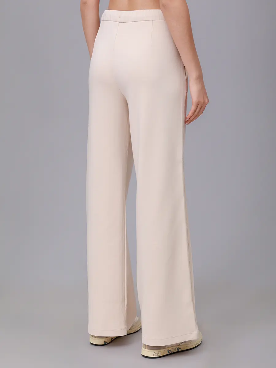 Костюм спортивный