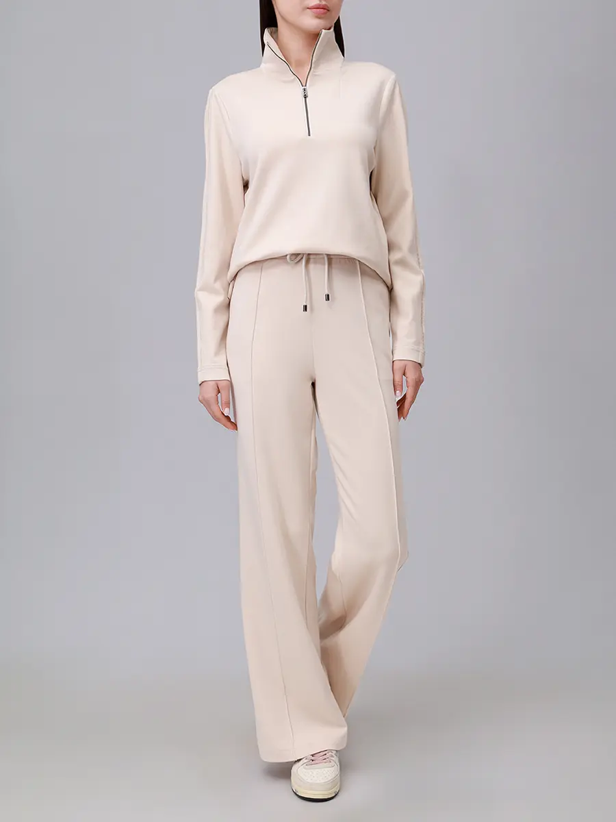 Костюм спортивный