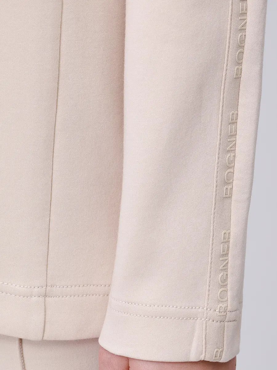 Костюм спортивный