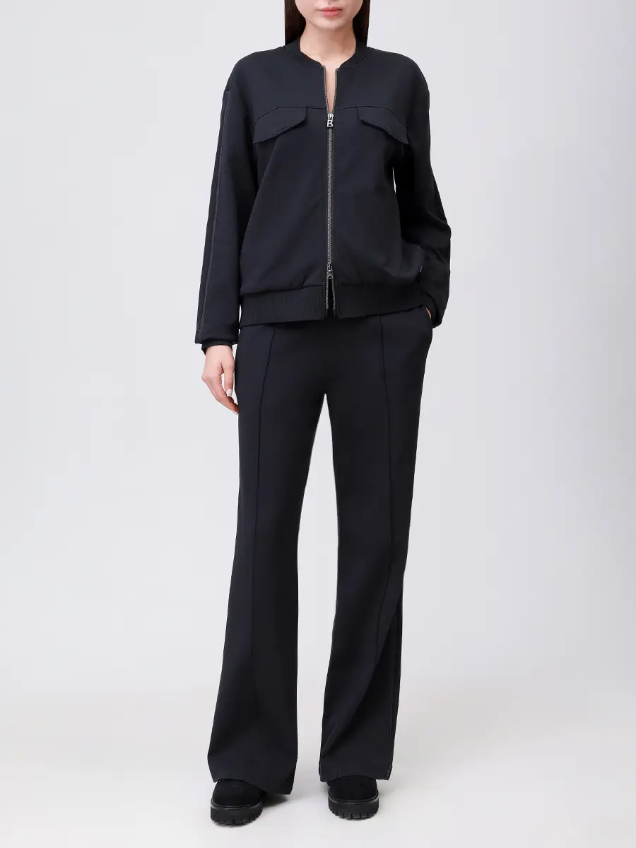 Костюм спортивный