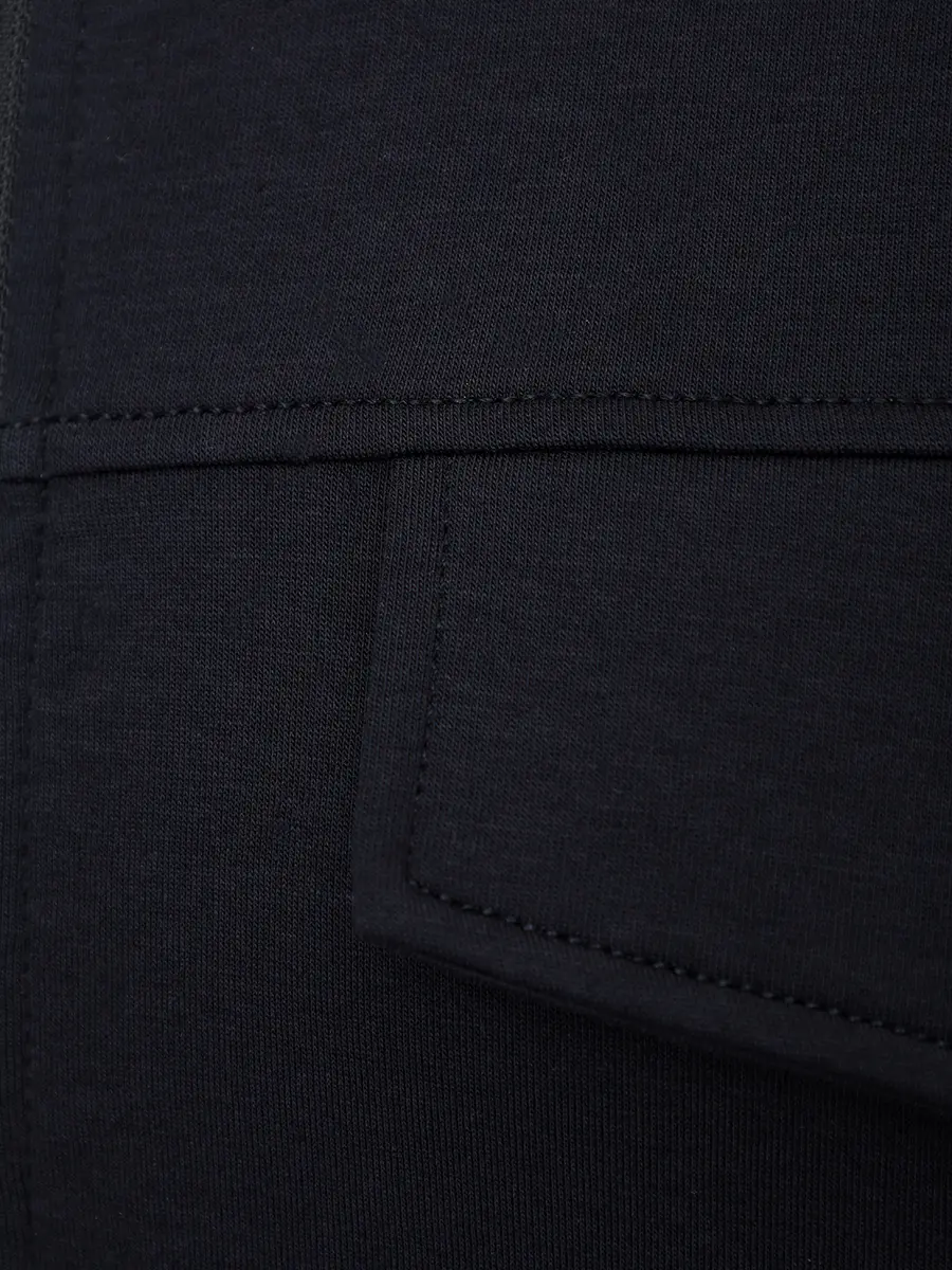 Костюм спортивный