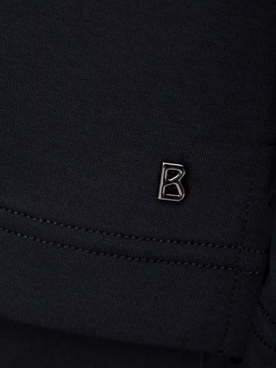 Костюм спортивный