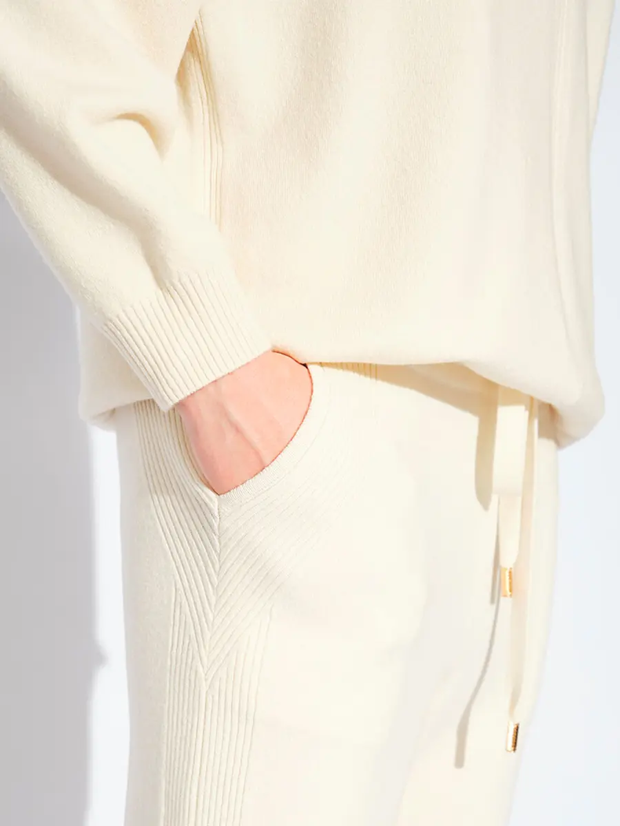 Джемпер шерстяной