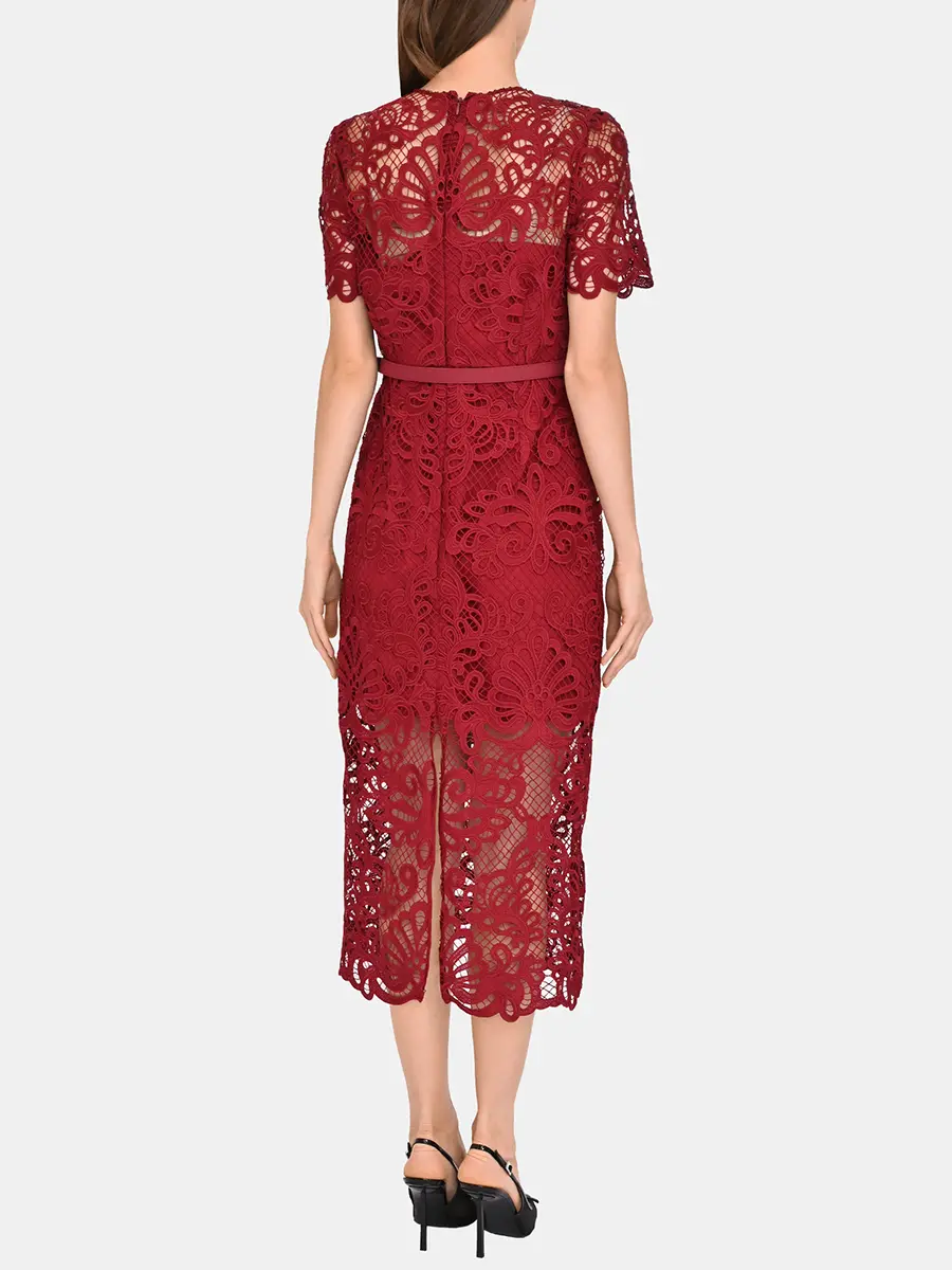Платье кружевное