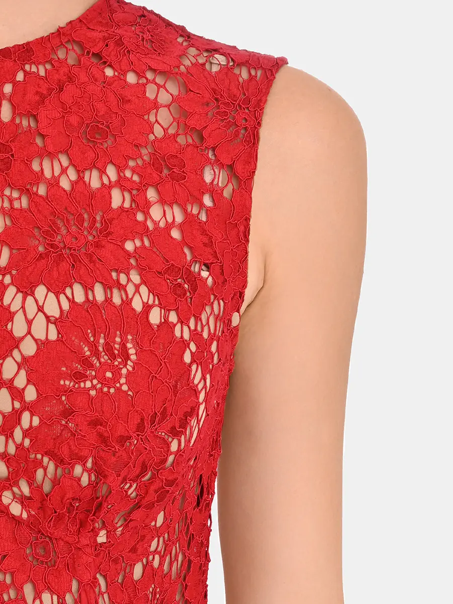 Платье кружевное